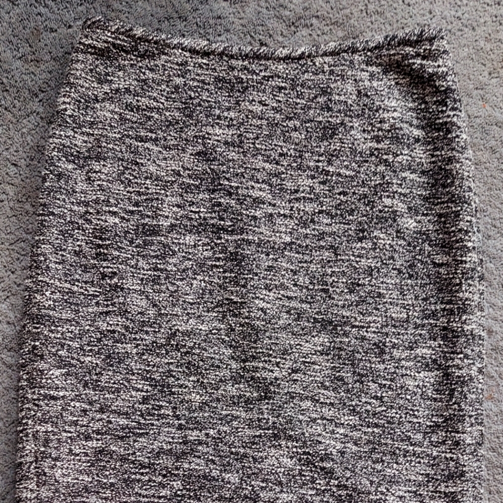 Size 2 Calvin Klein gray pencil skirt